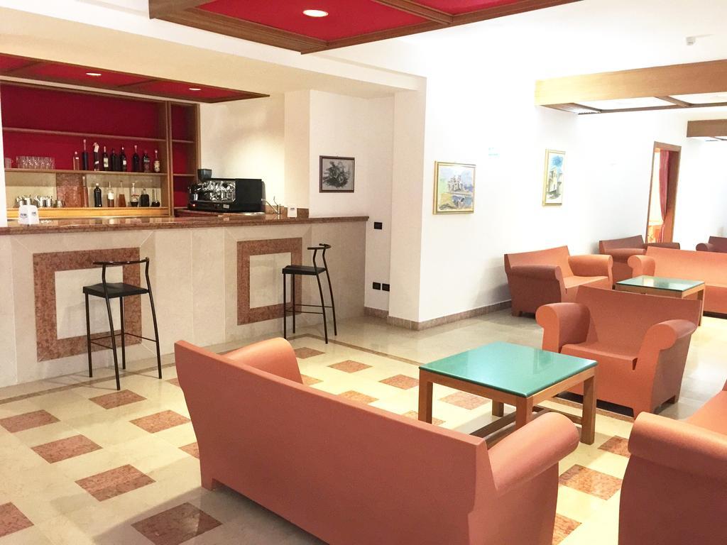 Villaggio Hotel Ripa Rodi Garganico Buitenkant foto